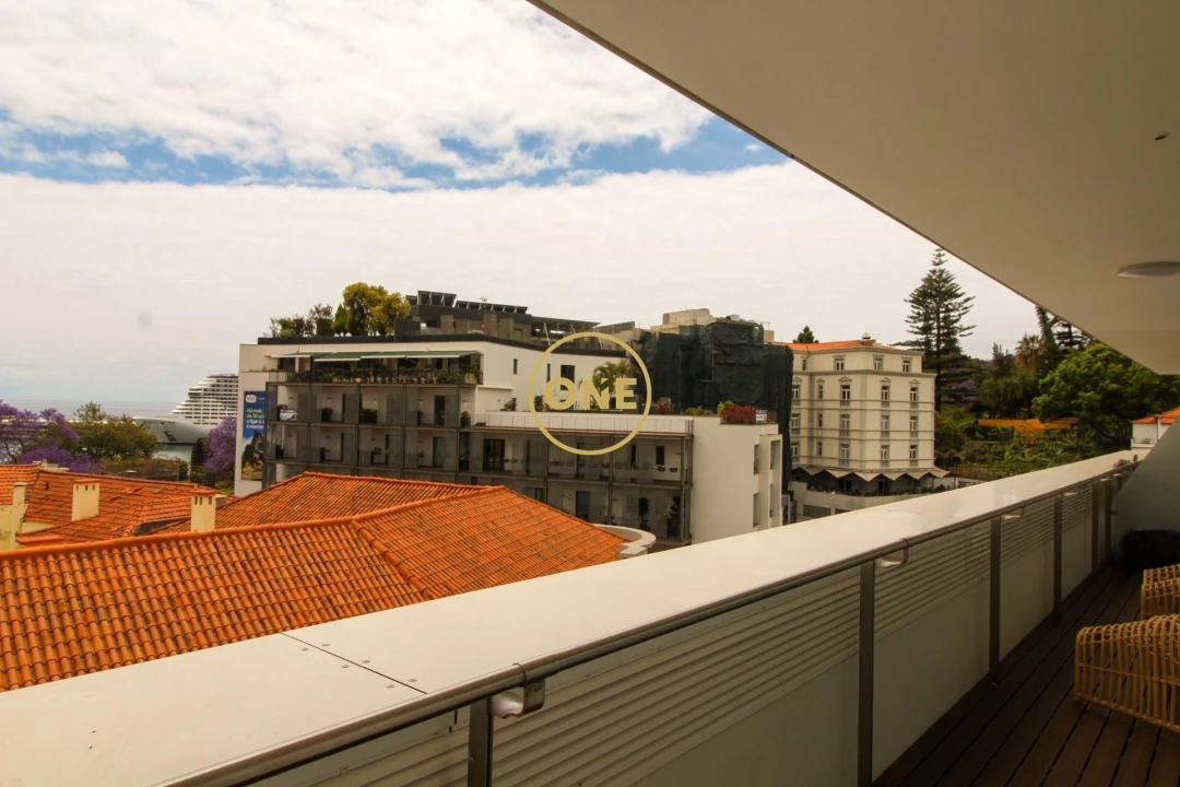 Apartamento T4 para Venda em Funchal (Se) Foto 1