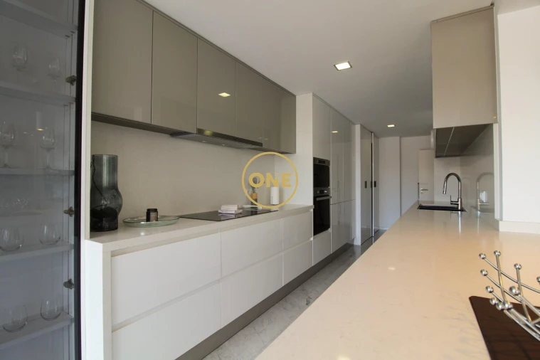 Apartamento T4 para Venda em Funchal (Se) Foto 11