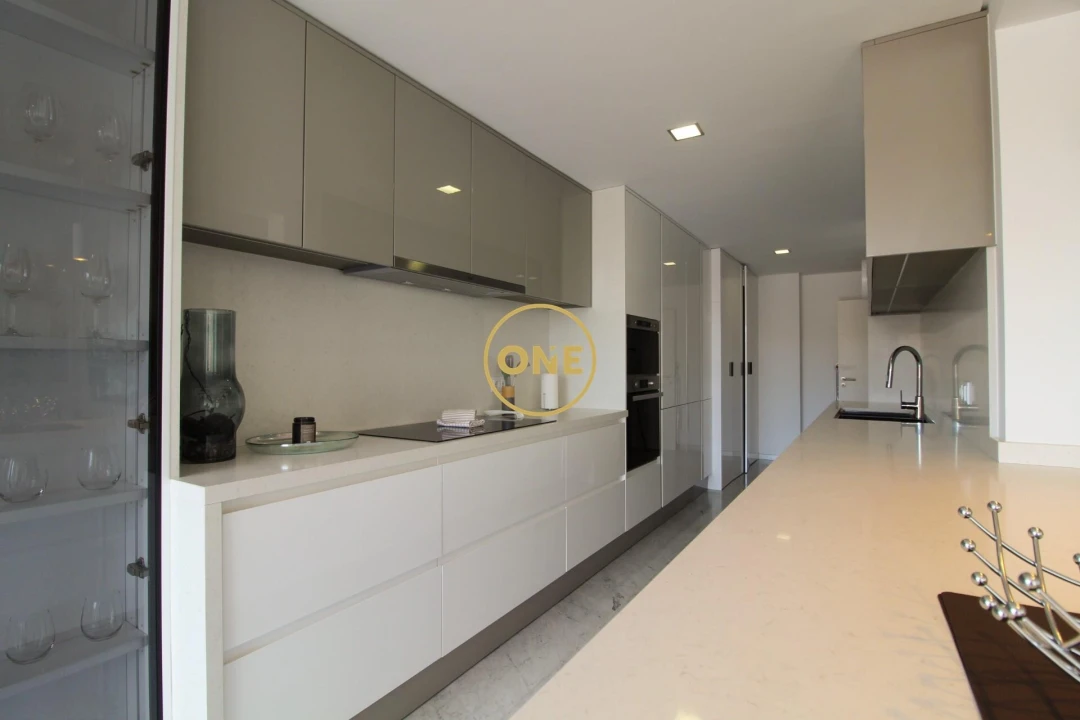 Apartamento T4 para Venda em Funchal (Se) Foto 11