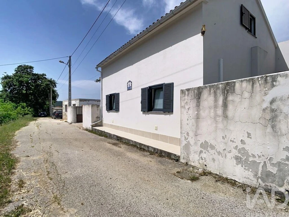Moradia T3 para Venda em Vimeiro Foto 29