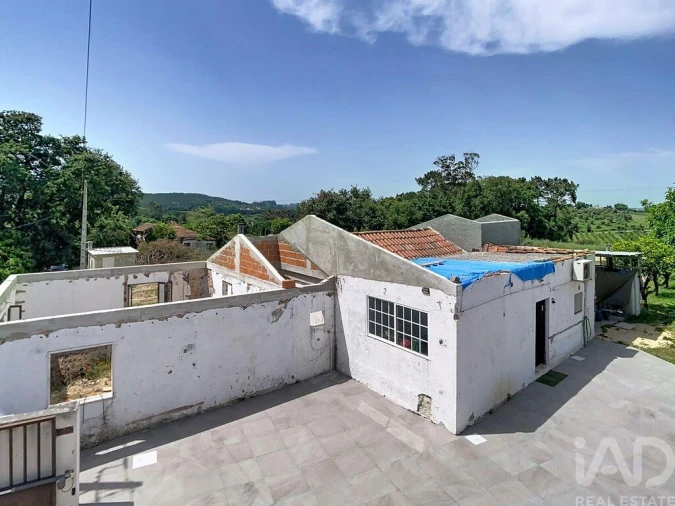 Moradia T3 para Venda em Vimeiro Foto 31