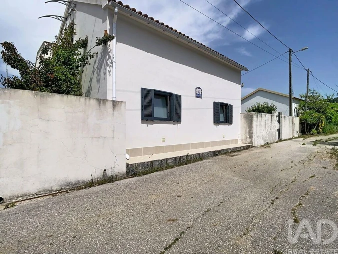Moradia T3 para Venda em Vimeiro Foto 28