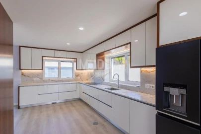 Moradia T4 para Venda em Aradas