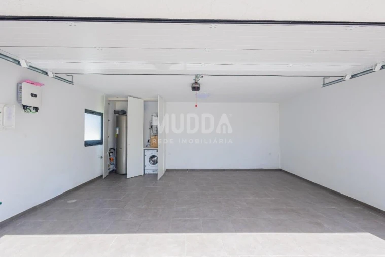 Moradia T4 para Venda em Aradas Foto 26