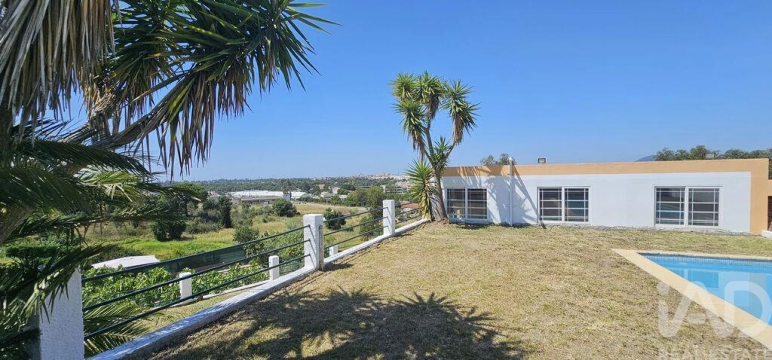 Moradia T4 para Venda em União das Freguesias de Setúbal Foto 33