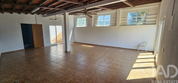 Moradia T4 para Venda em União das Freguesias de Setúbal