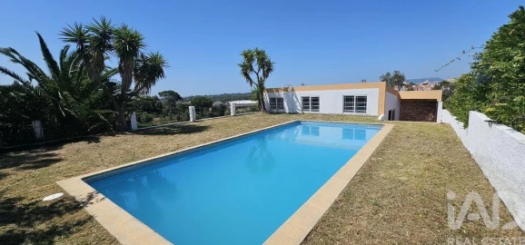 Moradia T4 para Venda em União das Freguesias de Setúbal