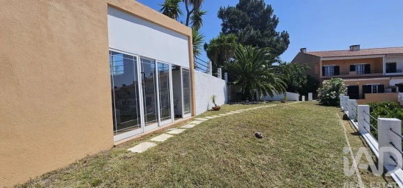Moradia T4 para Venda em União das Freguesias de Setúbal