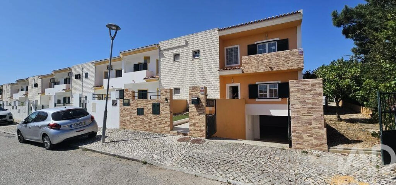 Moradia T4 para Venda em União das Freguesias de Setúbal Foto 2