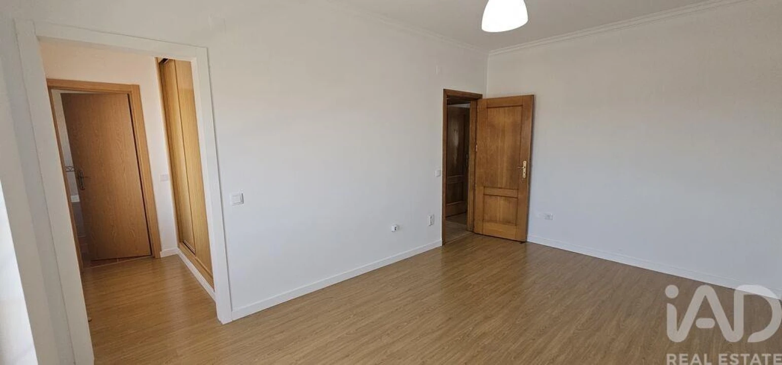 Moradia T4 para Venda em União das Freguesias de Setúbal Foto 17