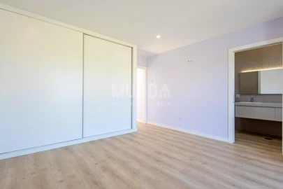Moradia T4 para Venda em Aradas