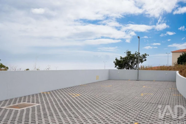 Apartamento T1 para Venda em Caniço Foto 15