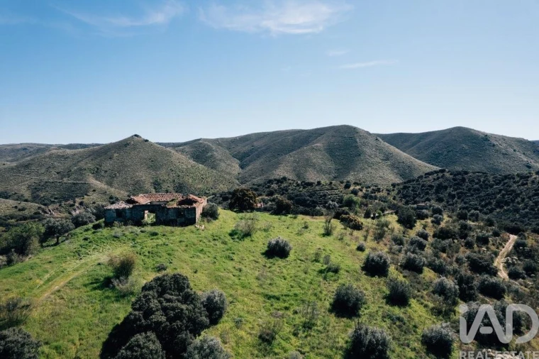 Terreno para Venda em Chãs Foto 3