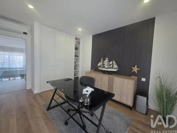 Moradia T3 para Venda em Sesimbra (Castelo)