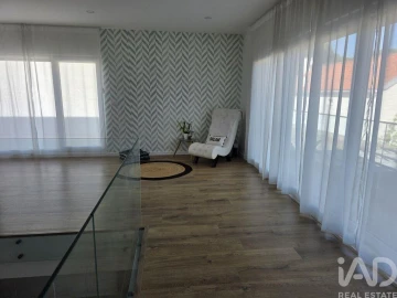 Moradia T3 para Venda em Sesimbra (Castelo)
