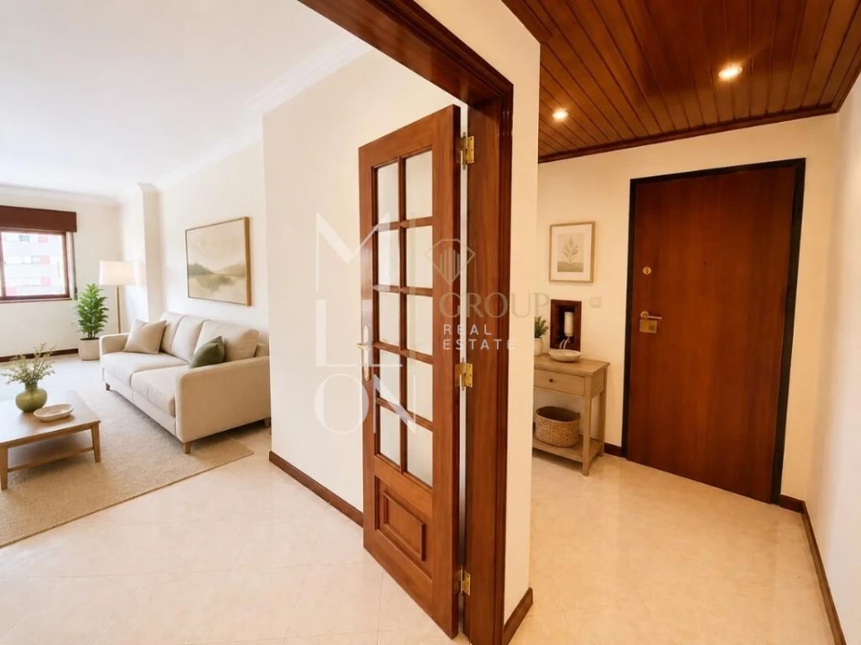 Apartamento T2 para Venda em Algueirão-Mem Martins Foto 4
