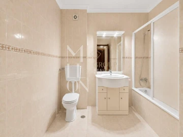 Apartamento T2 para Venda em Algueirão-Mem Martins