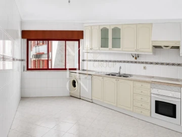 Apartamento T2 para Venda em Algueirão-Mem Martins