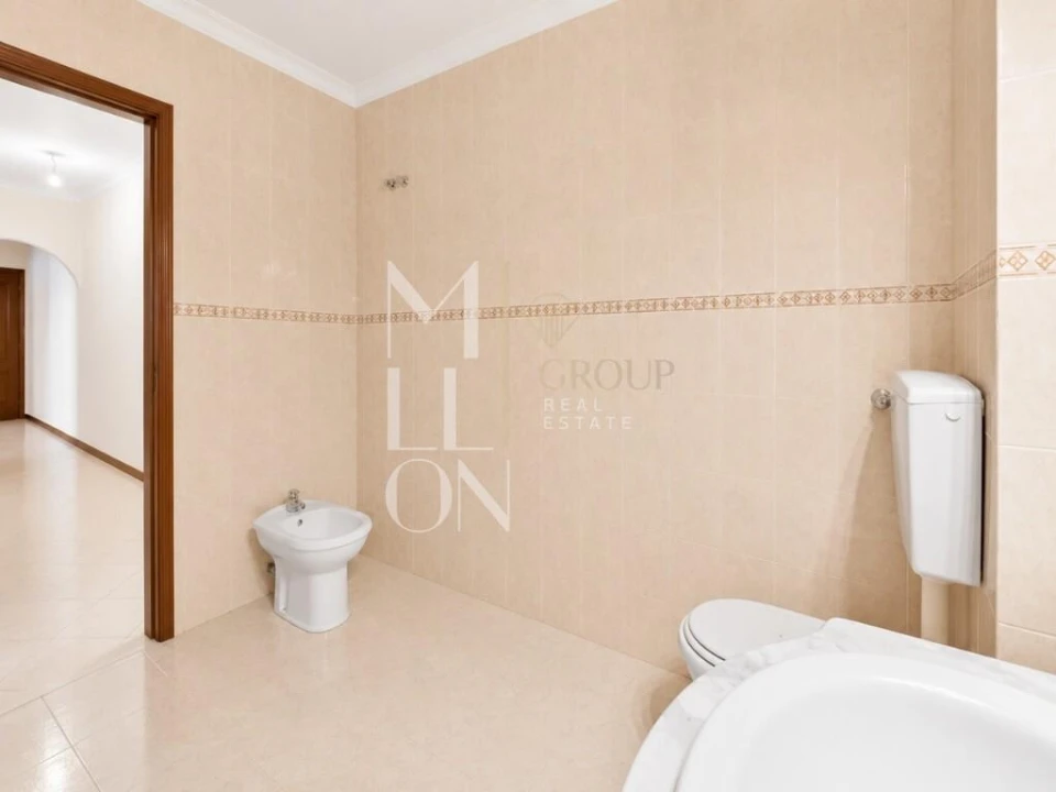 Apartamento T2 para Venda em Algueirão-Mem Martins Foto 33