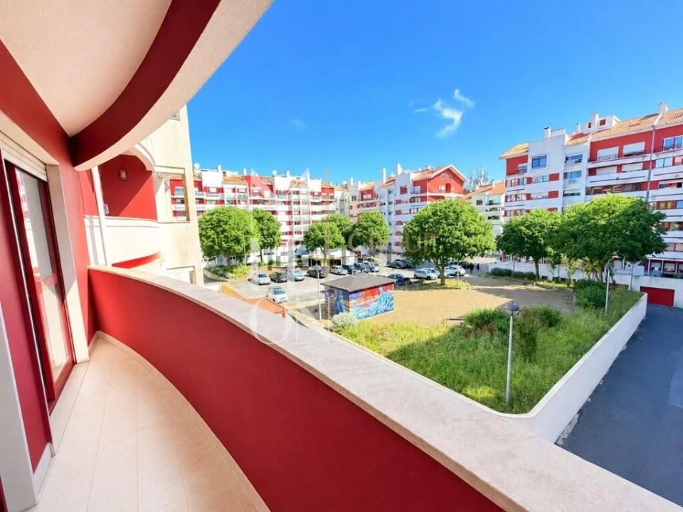 Apartamento T2 para Venda em Algueirão-Mem Martins Foto 28