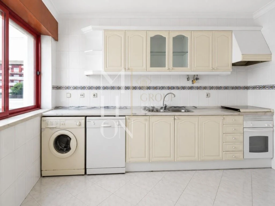 Apartamento T2 para Venda em Algueirão-Mem Martins Foto 18