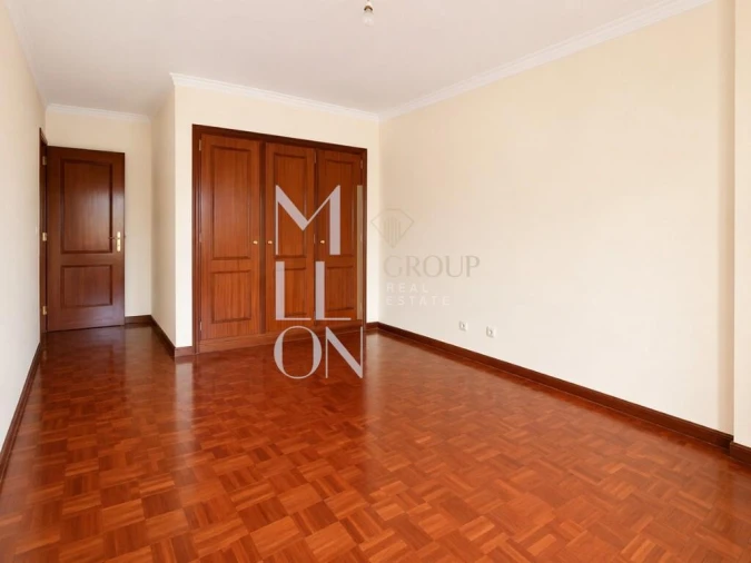 Apartamento T2 para Venda em Algueirão-Mem Martins Foto 22