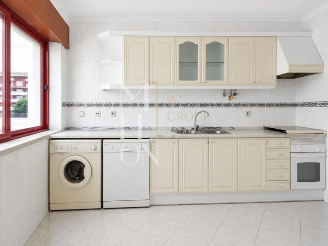 Apartamento T2 para Venda em Algueirão-Mem Martins Foto 18