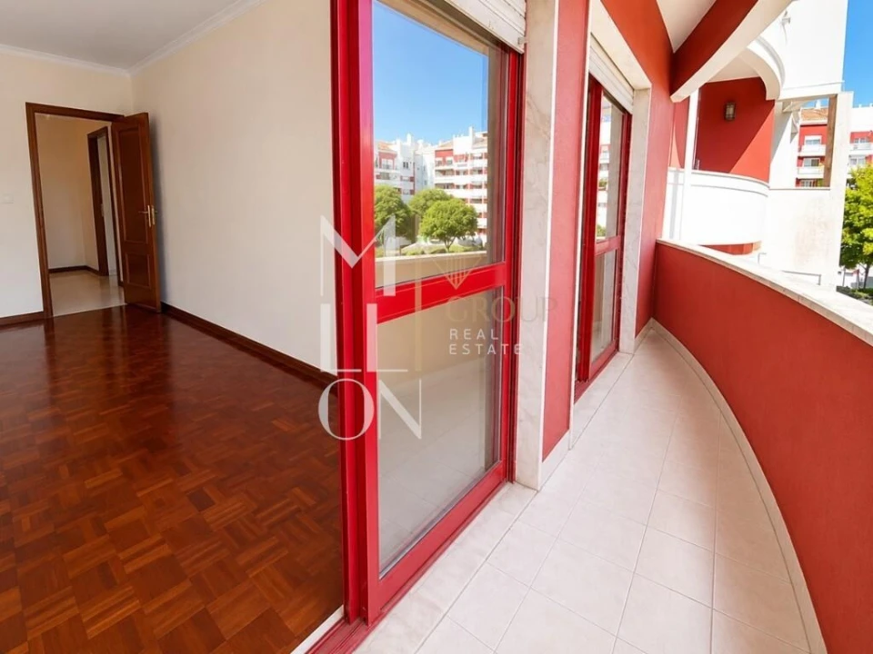 Apartamento T2 para Venda em Algueirão-Mem Martins Foto 26