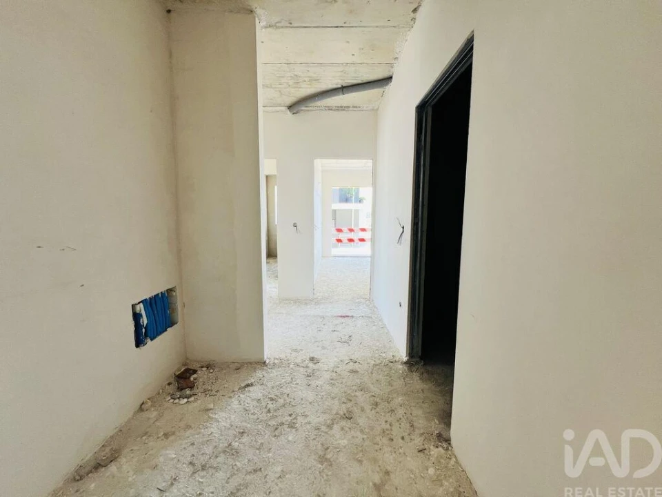 Apartamento T3 para Venda em Parceiros e Azoia Foto 8