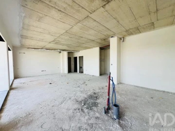 Apartamento T3 para Venda em Parceiros e Azoia