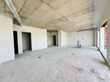 Apartamento T3 para Venda em Parceiros e Azoia