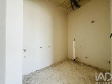 Apartamento T3 para Venda em Parceiros e Azoia