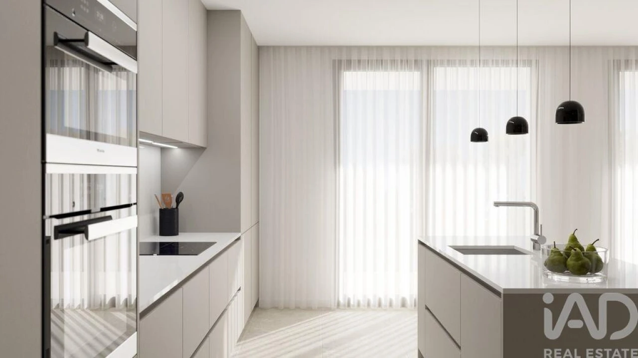 Apartamento T3 para Venda em Parceiros e Azoia Foto 17