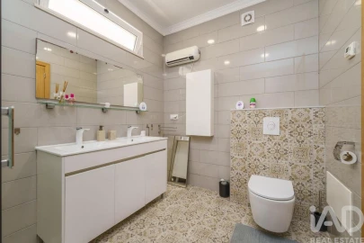 Moradia T3 para Venda em Conceição e Estoi