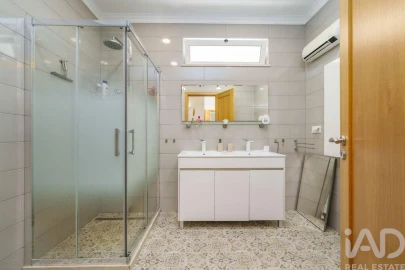 Moradia T3 para Venda em Conceição e Estoi