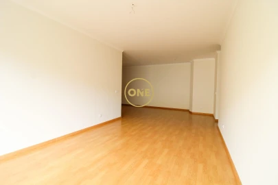 Apartamento T2 para Venda em Caniço