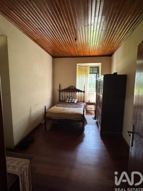 Moradia T3 para Venda em Calvos e Frades