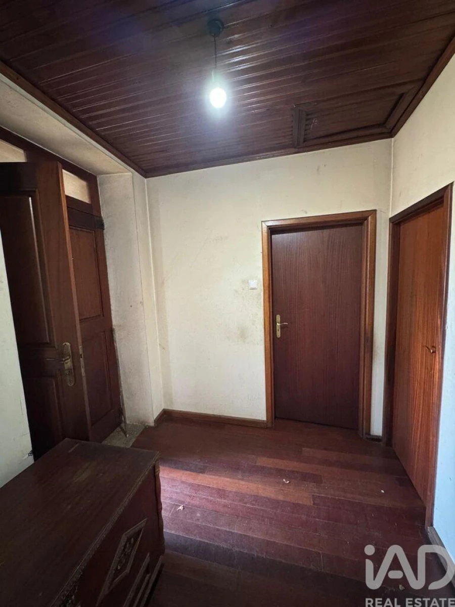 Moradia T3 para Venda em Calvos e Frades Foto 7