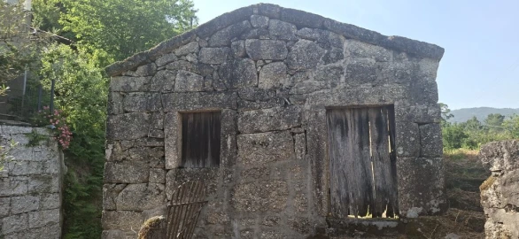 Terreno para Venda em Bouro (Santa Marta)