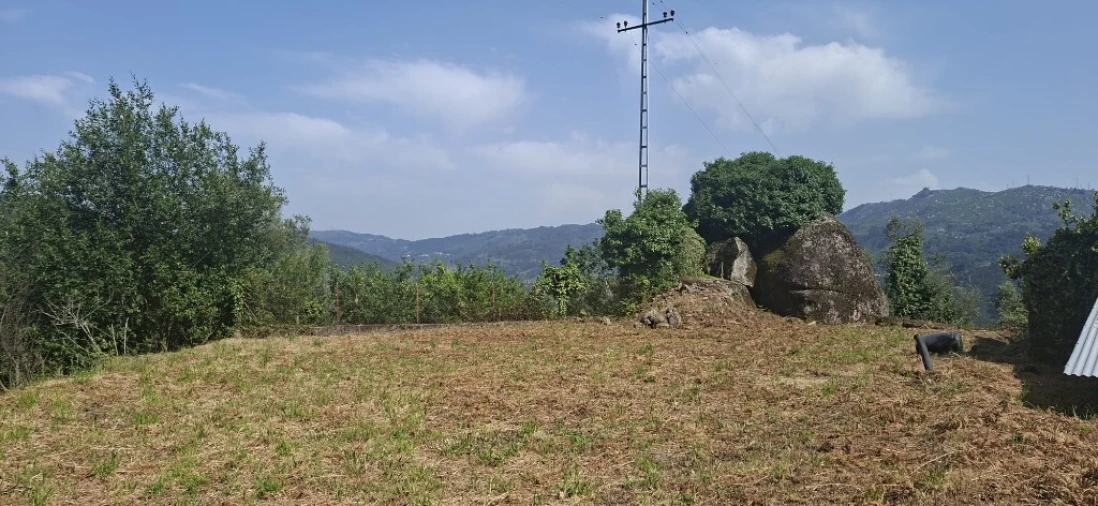 Terreno para Venda em Bouro (Santa Marta) Foto 21