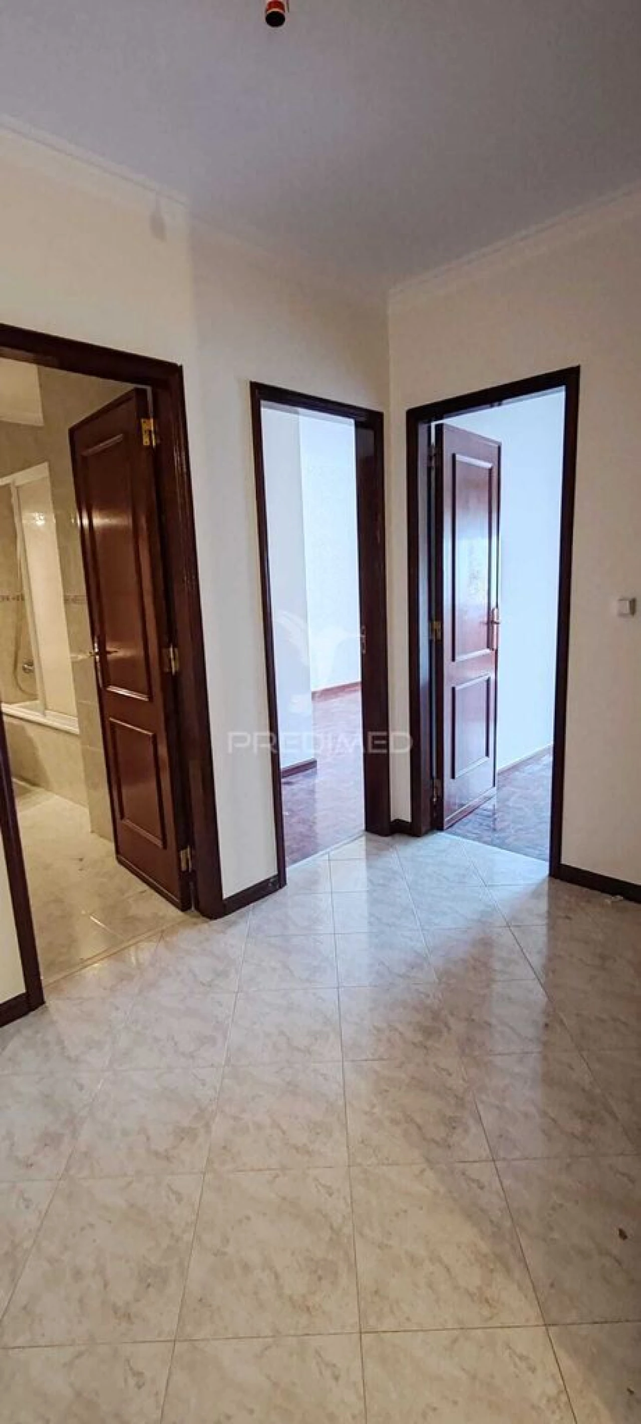 Apartamento T2 para Venda em Algueirão-Mem Martins Foto 20