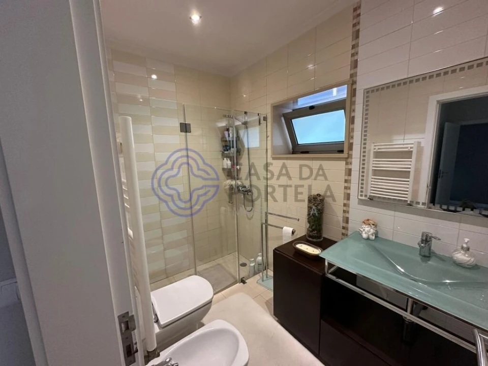 Moradia T3 para Venda em São Felix da Marinha Foto 15
