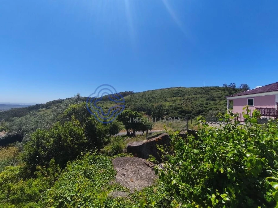 Terreno para Venda em Fanhões Foto 2