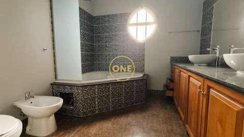 Moradia T3 para Venda em Quinta Grande