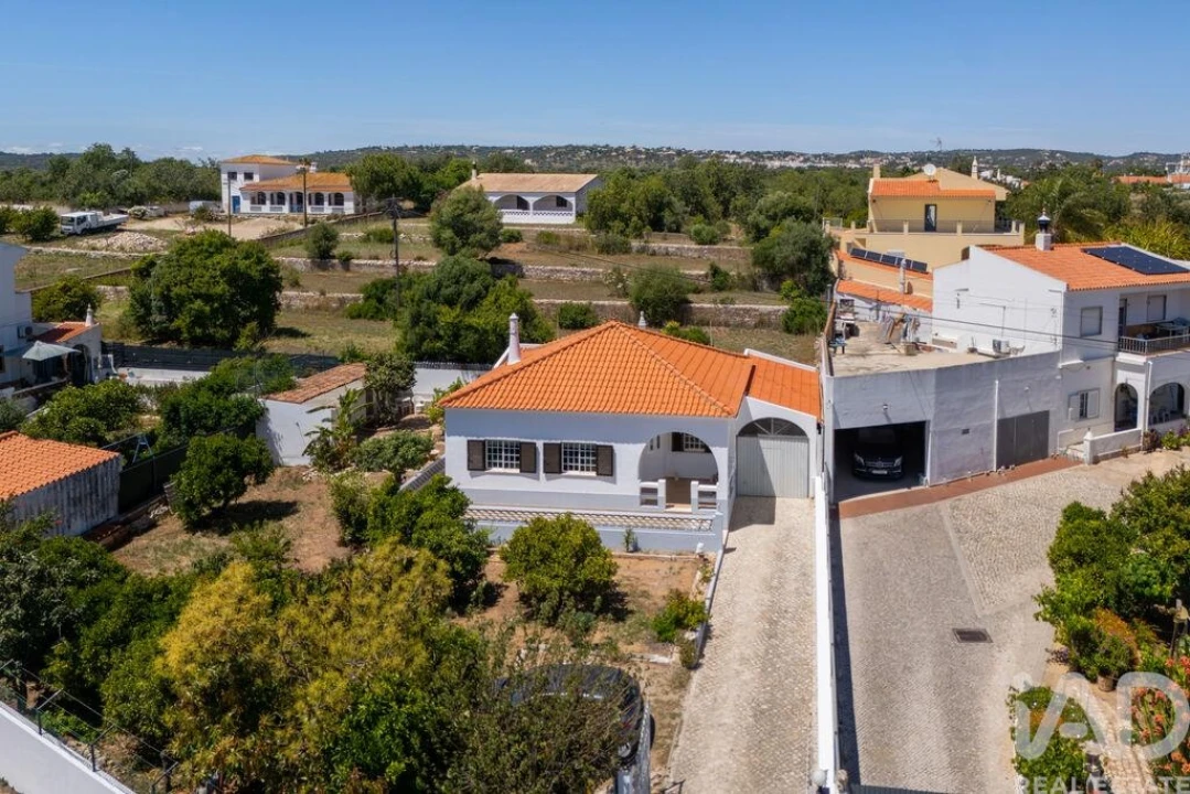 Moradia T3 para Venda em Boliqueime Foto 32