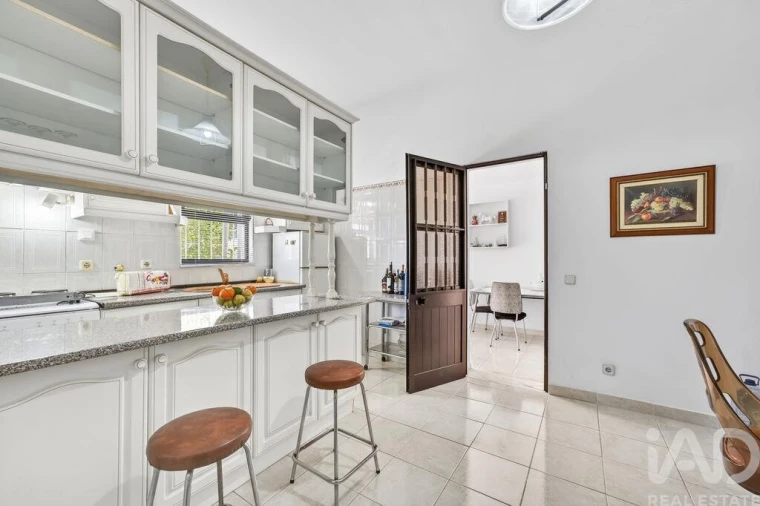 Moradia T3 para Venda em Boliqueime Foto 16