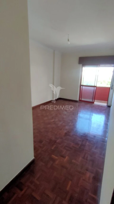 Apartamento T2 para Venda em Algueirão-Mem Martins