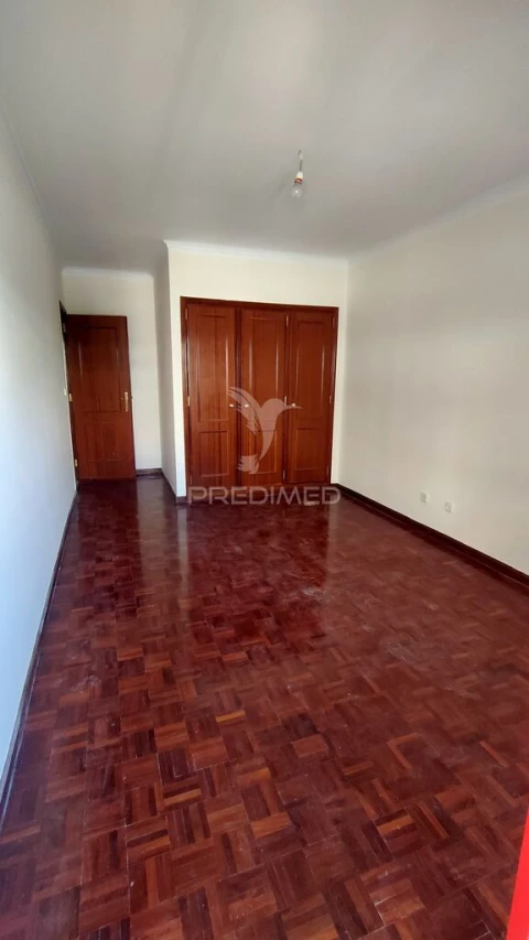 Apartamento T2 para Venda em Algueirão-Mem Martins