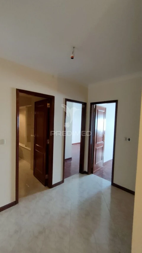 Apartamento T2 para Venda em Algueirão-Mem Martins