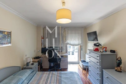 Moradia T4 para Venda em Moreira